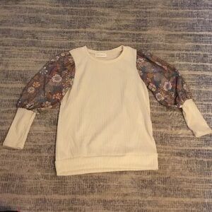 Lovely Melody Textured Knit Top with Contrast Sleeves NWOT